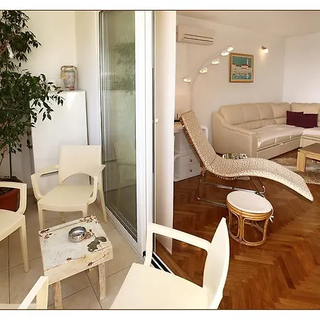 Apartman Ondina *